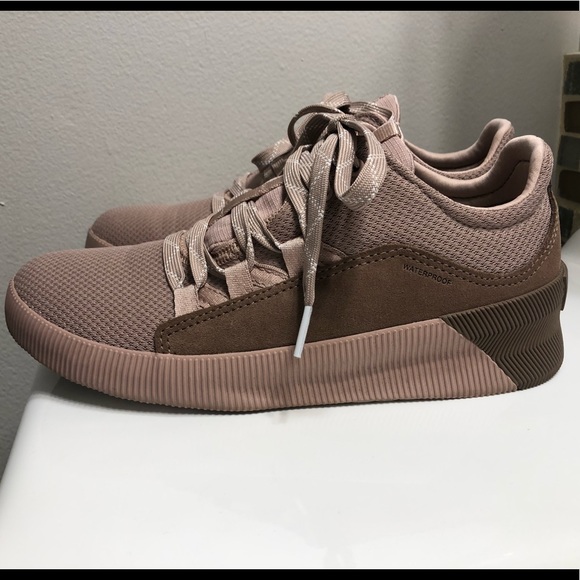 Sorel Women’s Out N About Plus Lace Sneaker - Picture 7 of 11